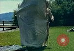 Standbild Eva Braun Bayern Deutschland, 1940, aus Sekunde 30 historischem Filmmaterial Videoclip 65675077731