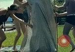 Standbild Eva Braun Bayern Deutschland, 1940, aus Sekunde 39 historischem Filmmaterial Videoclip 65675077731