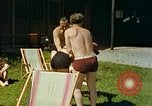 Standbild Eva Braun Bayern Deutschland, 1940, aus Sekunde 56 historischem Filmmaterial Videoclip 65675077731