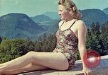 Immagine di Eva Braun Berchtesgaden Germania, 1940, secondo 58 filmato di repertorio 65675077735