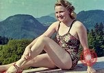 Immagine di Eva Braun Berchtesgaden Germania, 1940, secondo 62 filmato di repertorio 65675077735