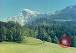 Standbild Adolf Hitler Berchtesgaden Deutschland, 1940, aus Sekunde 10 historischem Filmmaterial Videoclip 65675077737