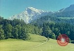 Standbild Adolf Hitler Berchtesgaden Deutschland, 1940, aus Sekunde 11 historischem Filmmaterial Videoclip 65675077737