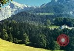 Standbild Adolf Hitler Berchtesgaden Deutschland, 1940, aus Sekunde 22 historischem Filmmaterial Videoclip 65675077737