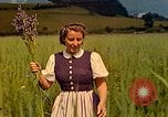 Standbild Eva Braun Berchtesgaden Deutschland, 1940, aus Sekunde 31 historischem Filmmaterial Videoclip 65675077740