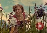 Standbild Eva Braun Berchtesgaden Deutschland, 1940, aus Sekunde 41 historischem Filmmaterial Videoclip 65675077740