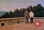 Standbild Adolf Hitler Berchtesgaden Deutschland, 1940, aus Sekunde 32 historischem Filmmaterial Videoclip 65675077744