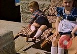 Image Bormann enfants Berchtesgaden Allemagne, 1940, de la seconde 5 séquences d'archives historiques vidéo 65675077764