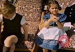 Image Bormann enfants Berchtesgaden Allemagne, 1940, de la seconde 12 séquences d'archives historiques vidéo 65675077764