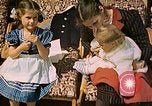 Image Bormann enfants Berchtesgaden Allemagne, 1940, de la seconde 16 séquences d'archives historiques vidéo 65675077764