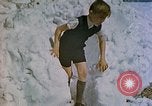 Image Bormann enfants Berchtesgaden Allemagne, 1940, de la seconde 34 séquences d'archives historiques vidéo 65675077764