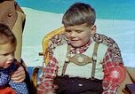 Immagine di Eva Braun Berchtesgaden Germania, 1940, secondo 60 filmato di repertorio 65675077765