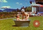 Standbild Eva Braun Berchtesgaden Deutschland, 1940, aus Sekunde 61 historischem Filmmaterial Videoclip 65675077770
