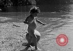 Standbild Herta Shneider Berchtesgaden Deutschland, 1940, aus Sekunde 32 historischem Filmmaterial Videoclip 65675077778