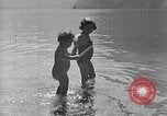 Standbild Herta Shneider Berchtesgaden Deutschland, 1940, aus Sekunde 42 historischem Filmmaterial Videoclip 65675077778
