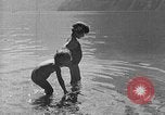 Standbild Herta Shneider Berchtesgaden Deutschland, 1940, aus Sekunde 43 historischem Filmmaterial Videoclip 65675077778
