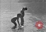 Standbild Herta Shneider Berchtesgaden Deutschland, 1940, aus Sekunde 44 historischem Filmmaterial Videoclip 65675077778