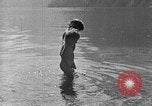 Standbild Herta Shneider Berchtesgaden Deutschland, 1940, aus Sekunde 47 historischem Filmmaterial Videoclip 65675077778