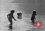 Standbild Herta Shneider Berchtesgaden Deutschland, 1940, aus Sekunde 59 historischem Filmmaterial Videoclip 65675077778
