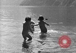 Standbild Herta Shneider Berchtesgaden Deutschland, 1940, aus Sekunde 61 historischem Filmmaterial Videoclip 65675077778