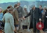 Standbild Eva Braun die Familie Island, 1940, aus Sekunde 43 historischem Filmmaterial Videoclip 65675077793