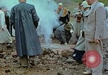 Standbild Eva Braun die Familie Island, 1940, aus Sekunde 48 historischem Filmmaterial Videoclip 65675077793