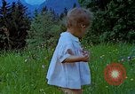 Image Uschi Schneider Berchtesgaden Allemagne, 1940, de la seconde 12 séquences d'archives historiques vidéo 65675077813