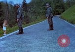 Image Uschi Schneider Berchtesgaden Allemagne, 1940, de la seconde 21 séquences d'archives historiques vidéo 65675077813