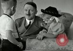 Standbild Adolf Hitler Berchtesgaden Deutschland, 1940, aus Sekunde 53 historischem Filmmaterial Videoclip 65675077825