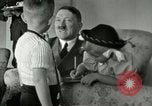 Standbild Adolf Hitler Berchtesgaden Deutschland, 1940, aus Sekunde 61 historischem Filmmaterial Videoclip 65675077825