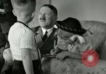 Standbild Adolf Hitler Berchtesgaden Deutschland, 1940, aus Sekunde 62 historischem Filmmaterial Videoclip 65675077825