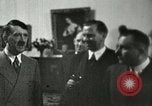 Standbild Adolf Hitler Berchtesgaden Deutschland, 1940, aus Sekunde 50 historischem Filmmaterial Videoclip 65675077826