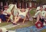Standbild Eva Braun die Familie Deutschland, 1940, aus Sekunde 8 historischem Filmmaterial Videoclip 65675077836