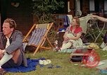 Standbild Eva Braun die Familie Deutschland, 1940, aus Sekunde 16 historischem Filmmaterial Videoclip 65675077836