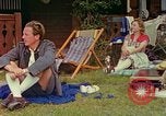 Standbild Eva Braun die Familie Deutschland, 1940, aus Sekunde 18 historischem Filmmaterial Videoclip 65675077836