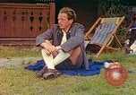 Standbild Eva Braun die Familie Deutschland, 1940, aus Sekunde 25 historischem Filmmaterial Videoclip 65675077836