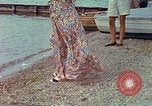 Standbild Eva Braun die Familie Deutschland, 1940, aus Sekunde 26 historischem Filmmaterial Videoclip 65675077836