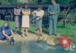 Standbild Eva Braun die Familie Deutschland, 1940, aus Sekunde 3 historischem Filmmaterial Videoclip 65675077837