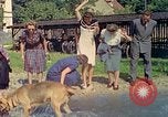Standbild Eva Braun die Familie Deutschland, 1940, aus Sekunde 24 historischem Filmmaterial Videoclip 65675077837