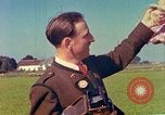 Standbild Eva Braun die Familie Deutschland, 1940, aus Sekunde 17 historischem Filmmaterial Videoclip 65675077838