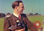 Standbild Eva Braun die Familie Deutschland, 1940, aus Sekunde 19 historischem Filmmaterial Videoclip 65675077838