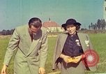 Standbild Eva Braun die Familie Deutschland, 1940, aus Sekunde 20 historischem Filmmaterial Videoclip 65675077838