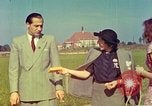 Standbild Eva Braun die Familie Deutschland, 1940, aus Sekunde 22 historischem Filmmaterial Videoclip 65675077838