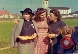 Standbild Eva Braun die Familie Deutschland, 1940, aus Sekunde 26 historischem Filmmaterial Videoclip 65675077838