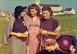 Standbild Eva Braun die Familie Deutschland, 1940, aus Sekunde 29 historischem Filmmaterial Videoclip 65675077838