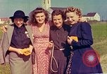 Standbild Eva Braun die Familie Deutschland, 1940, aus Sekunde 32 historischem Filmmaterial Videoclip 65675077838