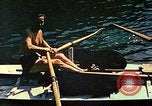 Standbild Eva Braun im Urlaub in Paraggi in der Nähe von Portofino Ligurien Italien, 1938, aus Sekunde 6 historischem Filmmaterial Videoclip 65675077856