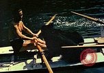 Standbild Eva Braun im Urlaub in Paraggi in der Nähe von Portofino Ligurien Italien, 1938, aus Sekunde 19 historischem Filmmaterial Videoclip 65675077856