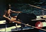 Standbild Eva Braun im Urlaub in Paraggi in der Nähe von Portofino Ligurien Italien, 1938, aus Sekunde 22 historischem Filmmaterial Videoclip 65675077856