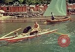 Standbild Eva Braun im Urlaub in Paraggi in der Nähe von Portofino Ligurien Italien, 1938, aus Sekunde 27 historischem Filmmaterial Videoclip 65675077856